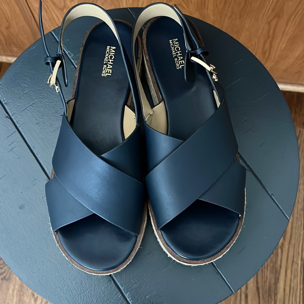 Michael Kors Women’s Navy Leather Platform Sandals Sz 9.5